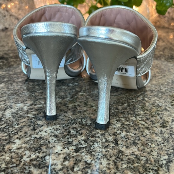 Valentino Jackie Silver Metallic Leather Sandals - Picture 4 of 10